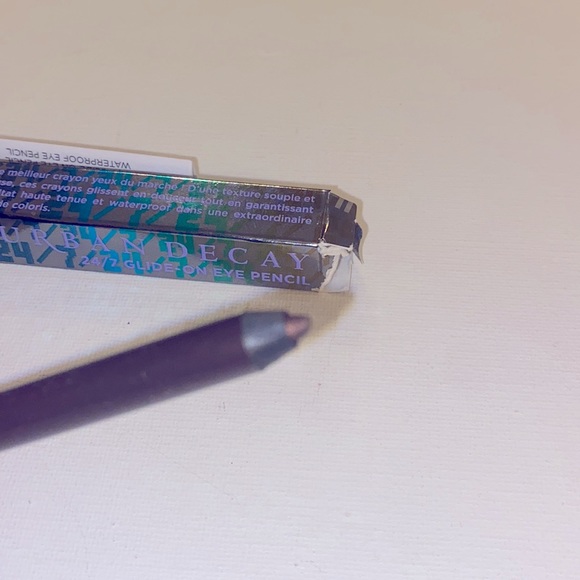 URBAN DECAY Corrupt 24/7 Glide-On Eye Pencil - Picture 2 of 3